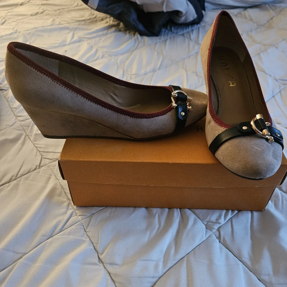 Unisa Platform Shoes NIB - Picture 1 of 5